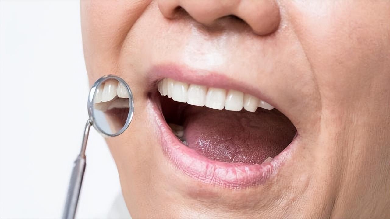 牙龈萎缩怎么办教你一招自愈_萎缩牙龈怎么治疗_萎缩的牙龈可以恢复吗