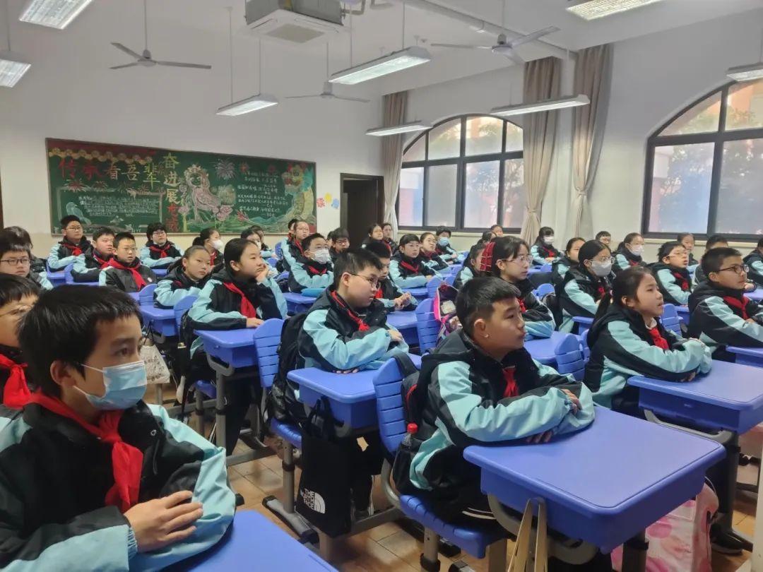 南洋中学录取分数线2023_南洋中学在徐汇区排名_南洋中学